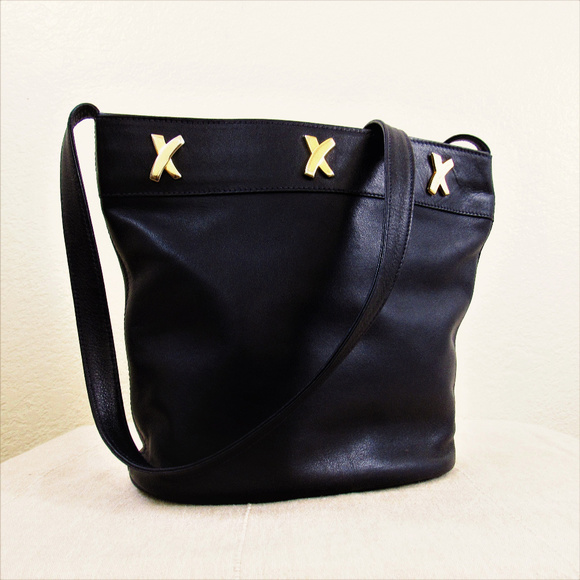 Paloma Picasso Handbags - Paloma Picasso • Vintage Black Leather Bucket Bag